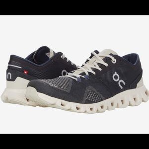 On Cloud X black / pearl size 39